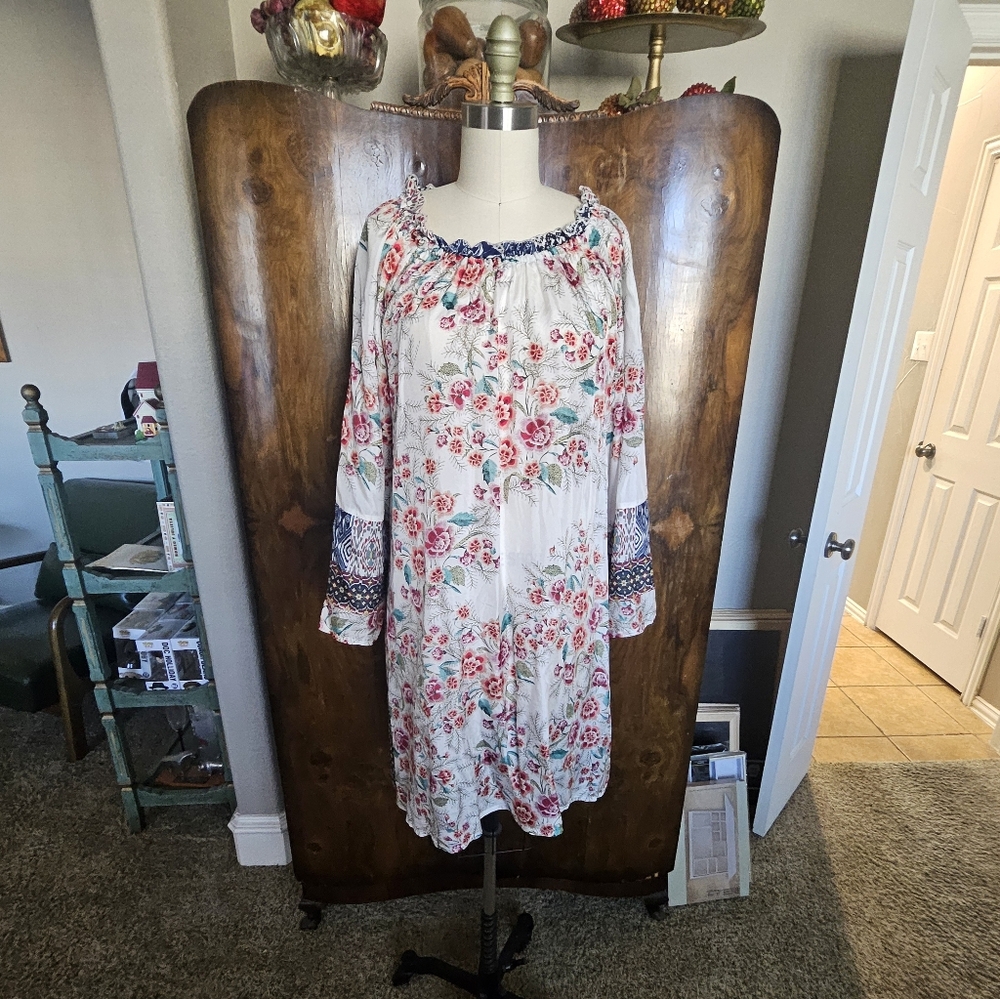 Johnny Was 100% Sill Floral Dress with Long Sleeves